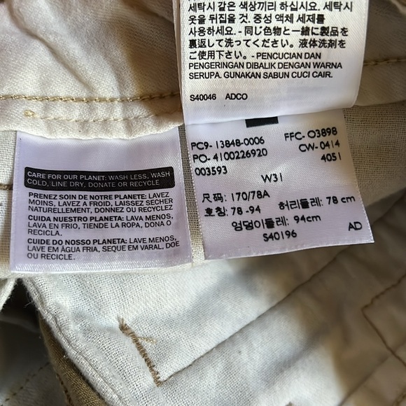 Levi’s khaki shorts waist size 31 - Picture 6 of 7